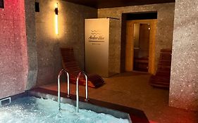 Amber Blue Wellness&SPA